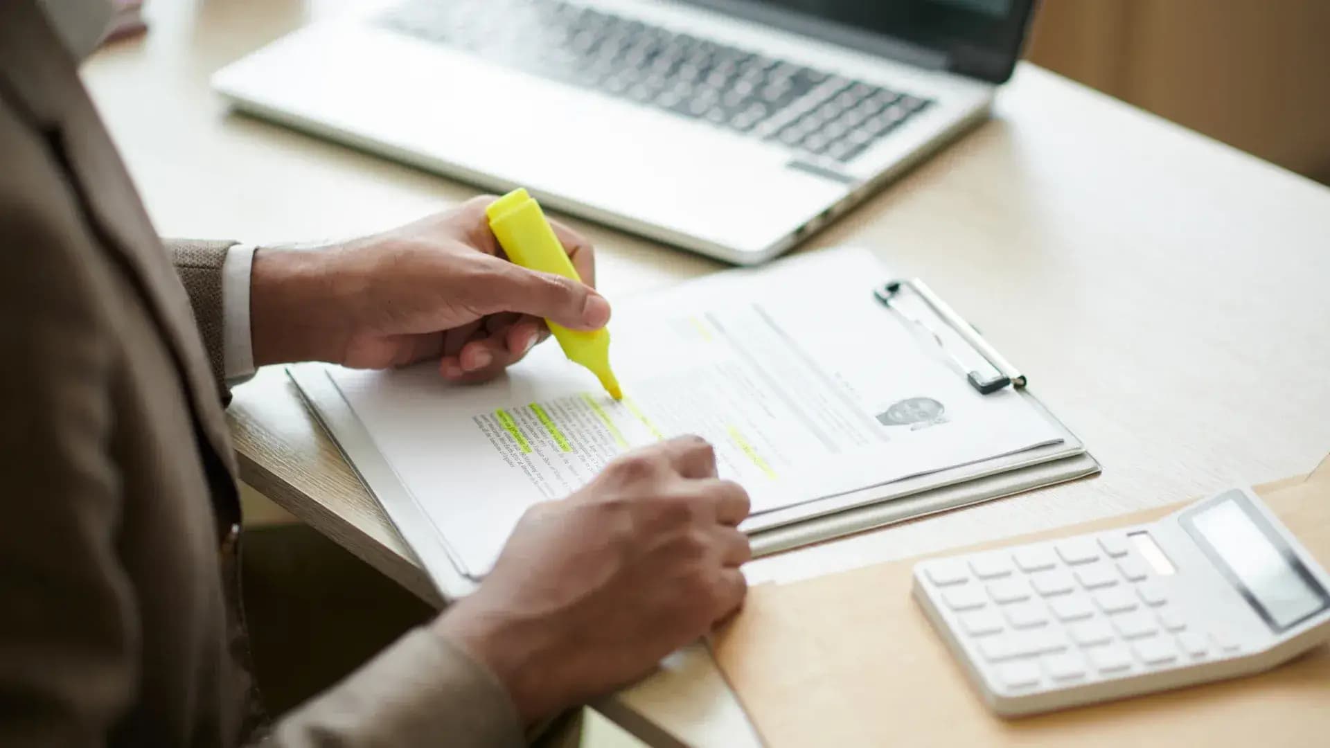 Challenges of Key Pair Extraction in Decentralized Environments