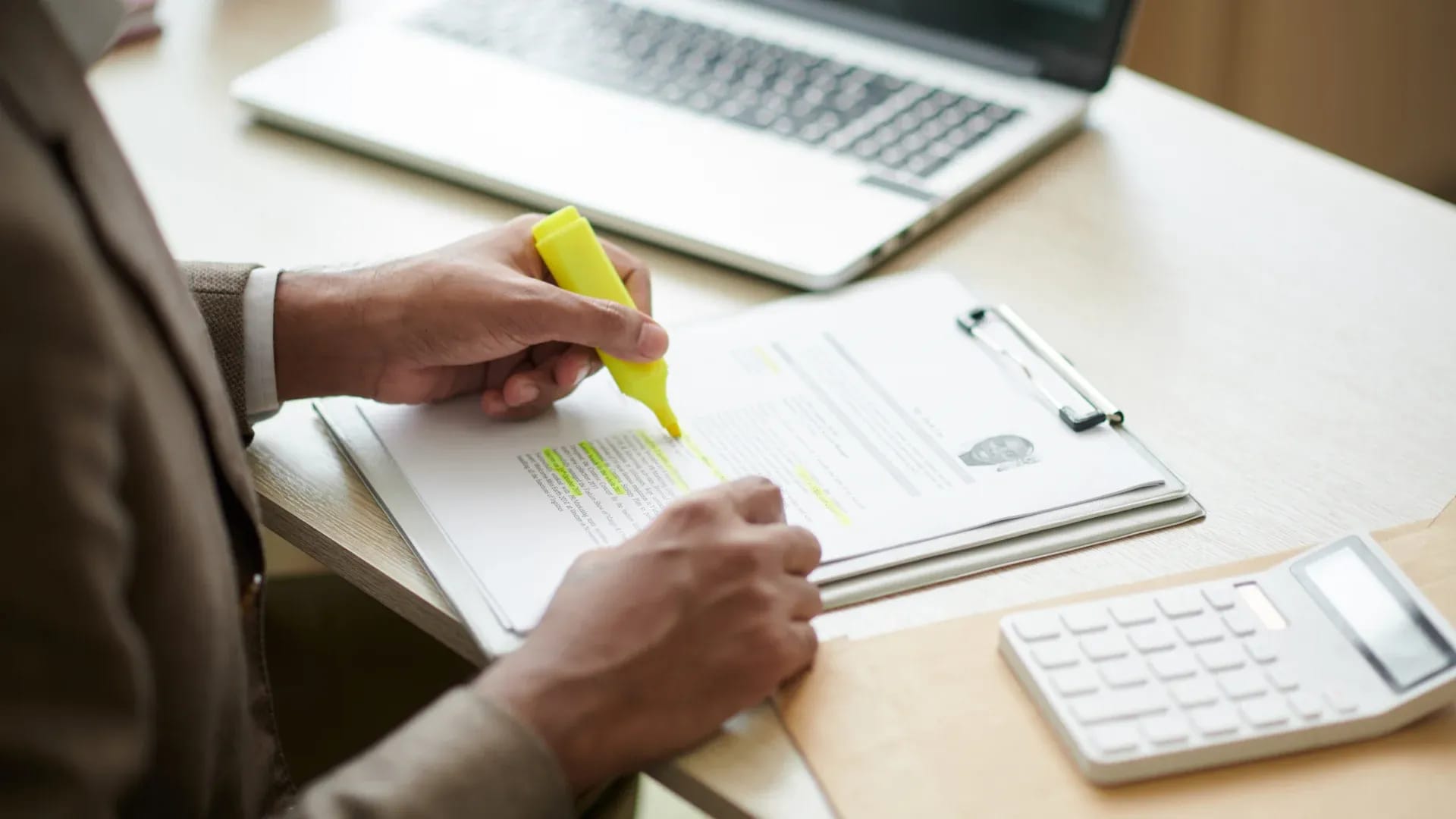 Challenges of Key Pair Extraction in Decentralized Environments